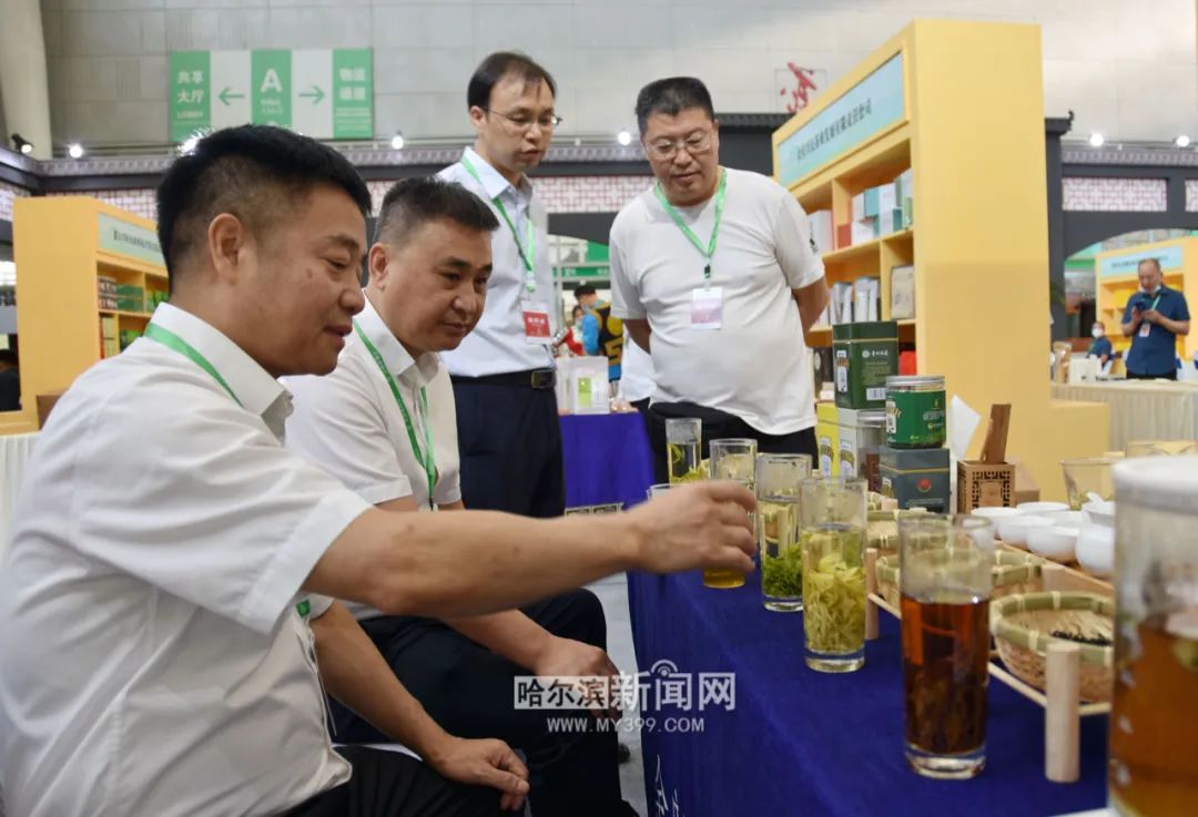 遵义凤冈锌硒茶(遵义凤冈锌硒茶价格)-硒宝网