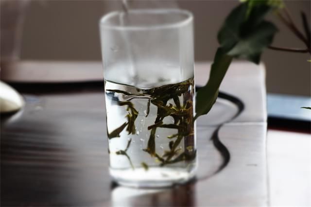最好的富硒茶是哪里产的(中国富硒茶哪些地方产)-硒宝网