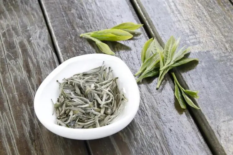 富硒白茶多少钱一斤(富硒白茶价格)-硒宝网