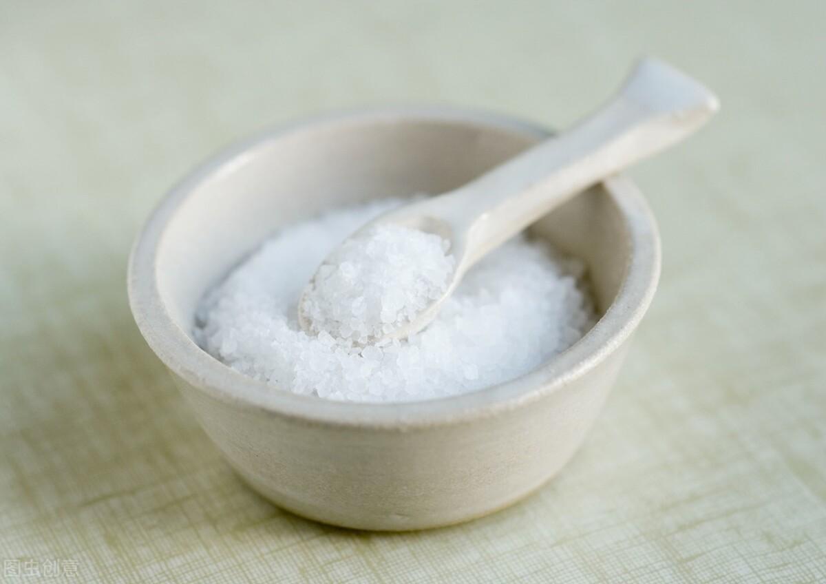 硒元素的作用是什么？吃哪些食物能补充？