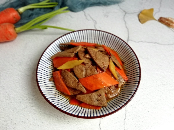 孩子缺钙锌硒吃什么补