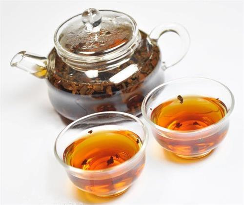 【水果茶的功效与禁忌】 红茶的功效与饮用禁忌小知识