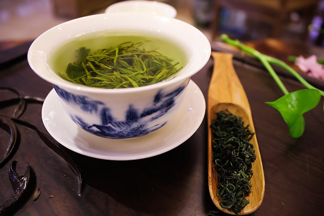 富硒茶解药吗