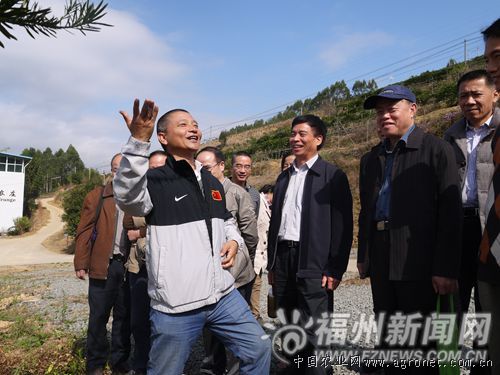 符皇