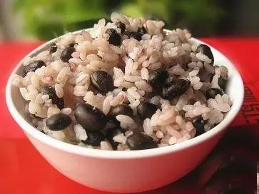 红豆补铁吗