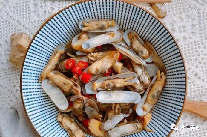 鲫鱼豆腐汤补钙吗