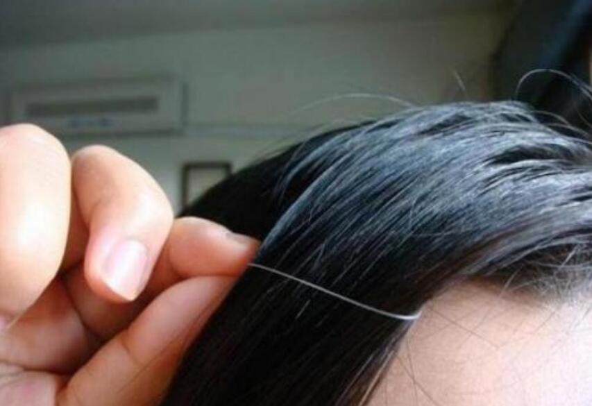 补硒能改善白发