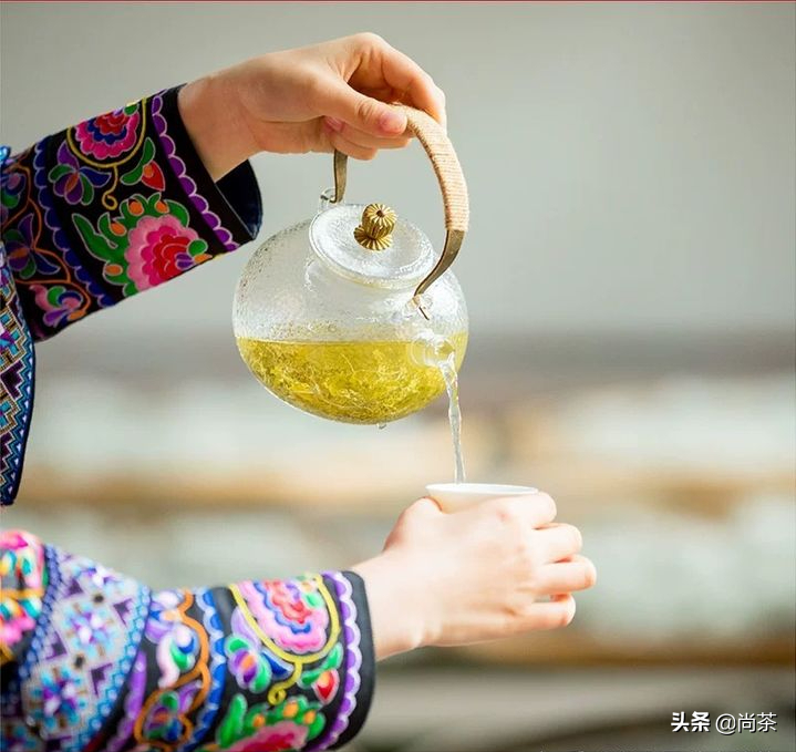 藤茶是富硒茶吗