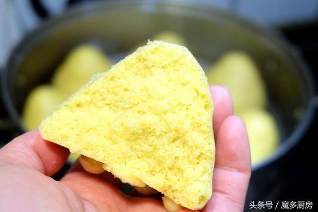 一个小时做出来的馒头，柔软美味自带香甜，颜色金灿灿，要常吃！