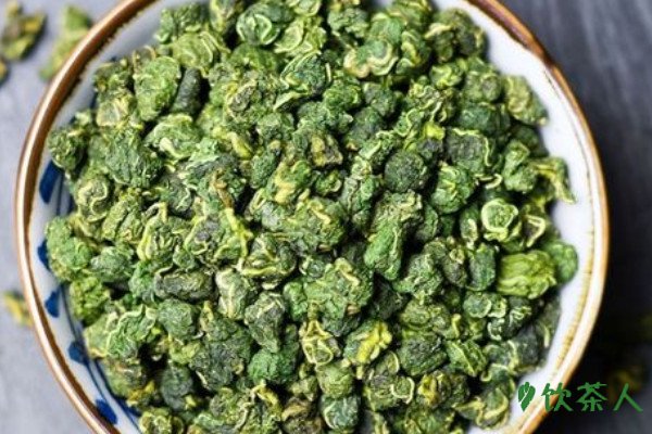 桑叶茶的功效与作用及禁忌，桑叶茶的七大功效(四类人群慎饮)