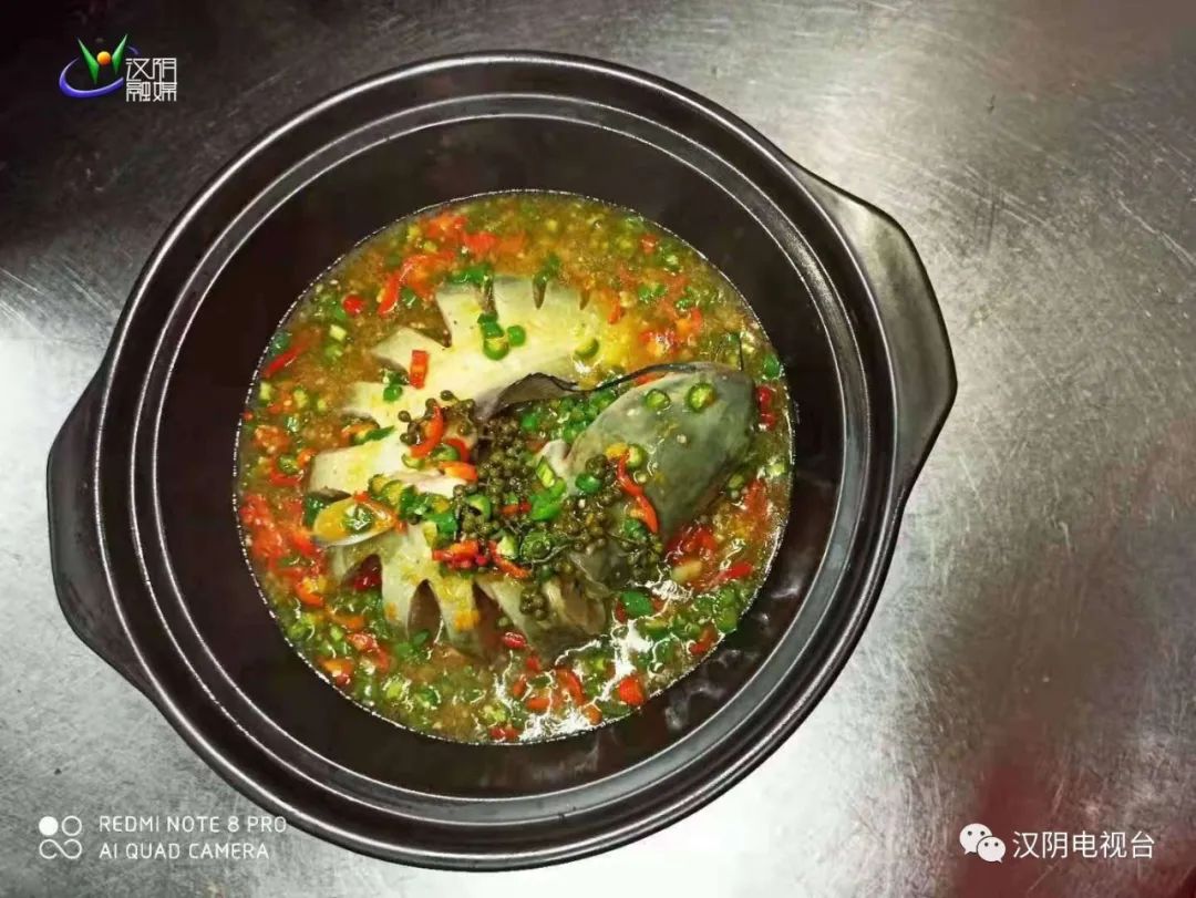 富硒大米蒸熟后粘