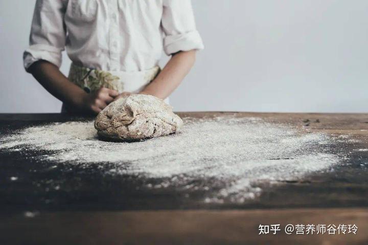 富硒红麦石磨面粉