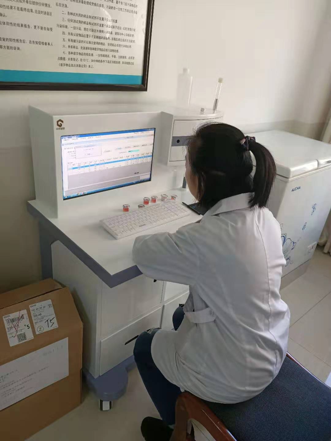微量元素检查仪器针对孩子查微量元素挂哪个科？