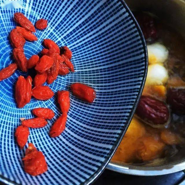 桂圆补铁吗(桂圆补铁量)-硒宝网