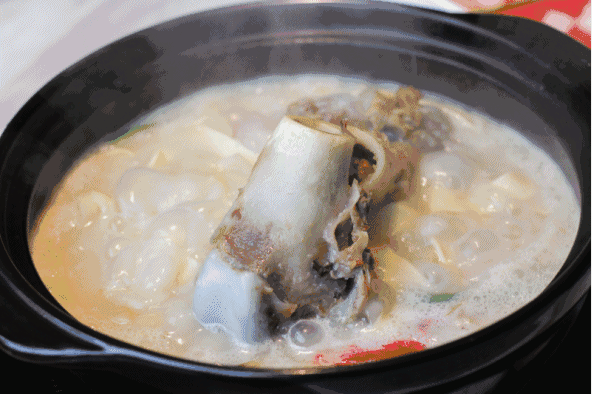 骨头汤补钙吗(鲫鱼汤补钙还是骨头汤补钙)-硒宝网