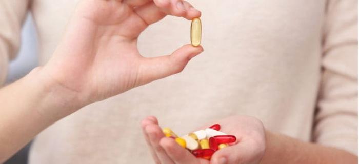 可以增强免疫力的13种维生素、矿物质和补品，以及食用剂量建议