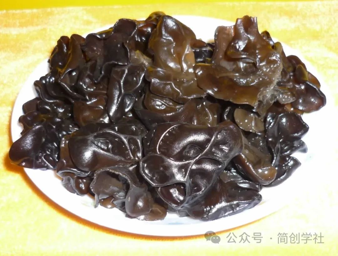 骨折了能吃硒来补吗