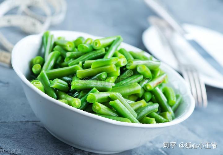 钙是常量元素还是微量元素