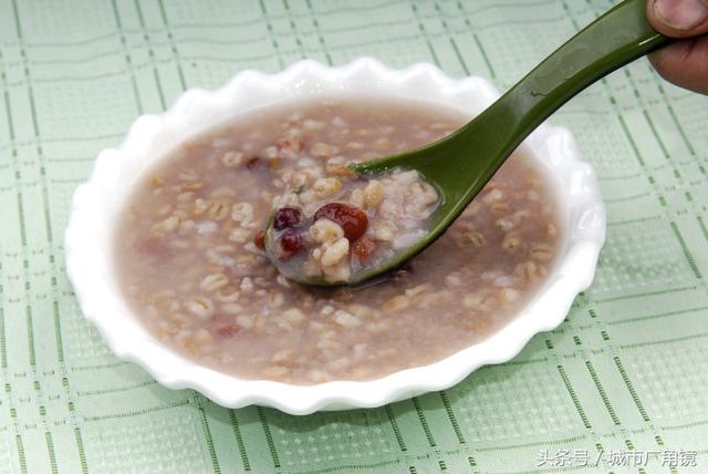 今日立秋 秋季：养生先养骨，要想骨头好补钙不可少！