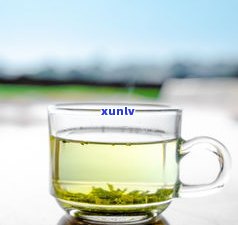 藤茶表面白色要洗了喝吗，藤茶表面的白色是否需要清洗后再饮用？