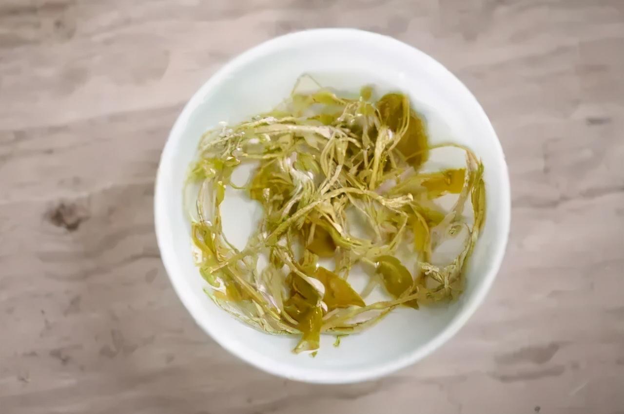 富硒藤茶就是藤茶吗