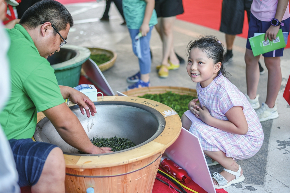 好茶牵手泉城，共舞一场茶文化盛会 两个会场同时进行，各地好茶一站式“管饱”，还有各种活动等你来参与