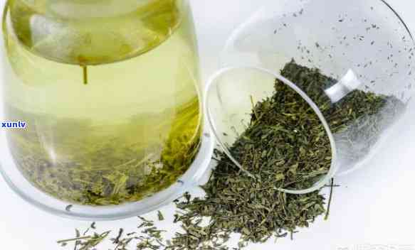 喝茶能缓解脱发吗，探讨茶叶的护发功效：喝什么茶可以有效防止脱发？