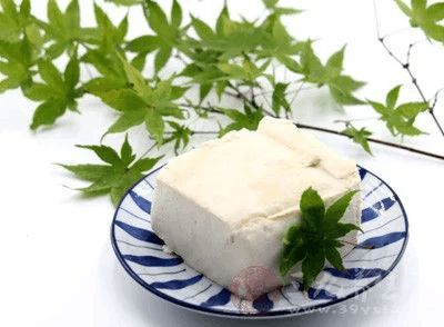 60到70岁老人补钙怎么选(老人补钙好处)-硒宝网
