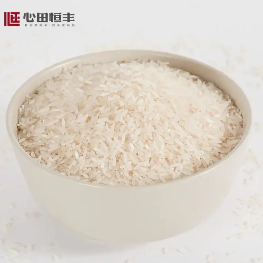 这是一张好米生长自好土壤，营养富硒，绿色环保，沁人“心田”！的配图