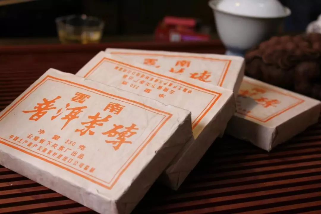 富硒绿茶和普洱茶的区别